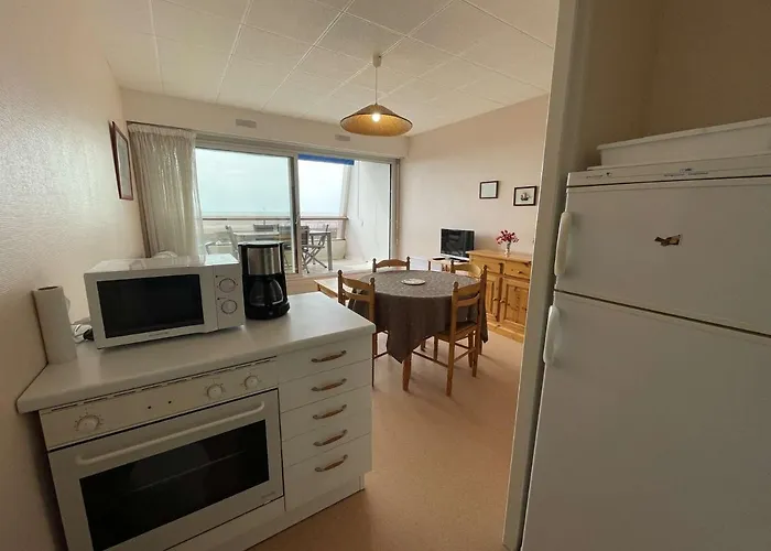 아파트 Appart. 2 Pieces A 100m De La Plage, 4 Couchages, Parking, Lave-vaisselle, Animaux Admis - Fr-1-224c-133 생장드몽